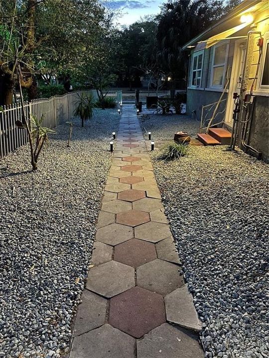 For Rent: $1,500 (1 beds, 1 baths, 550 Square Feet)