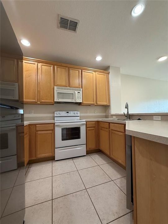 En Renta: $1,895 (2 camas, 2 baños, 1472 Pies cuadrados)