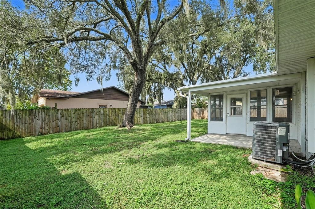 For Sale: $334,900 (3 beds, 2 baths, 1272 Square Feet)