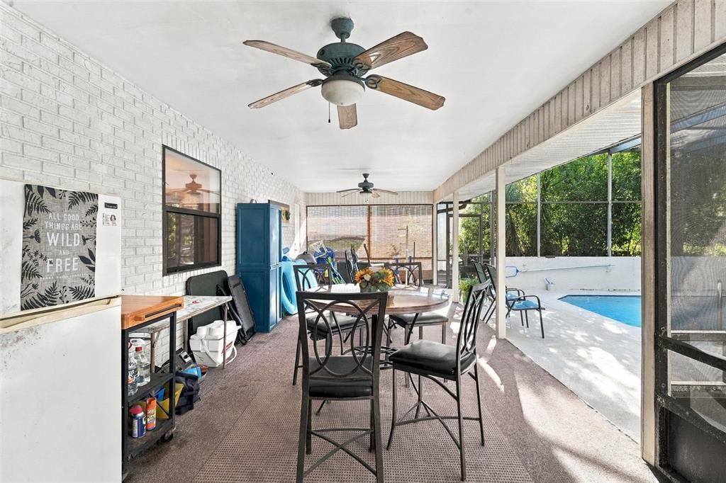 En Venta: $365,000 (3 camas, 2 baños, 1830 Pies cuadrados)