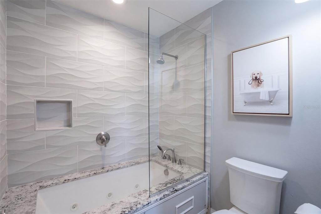 For Rent: $2,900 (2 beds, 2 baths, 1163 Square Feet)