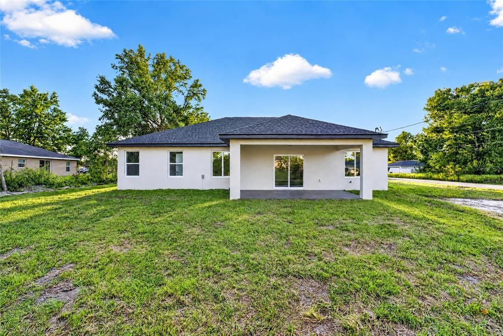 На продажу: $324,900 (4 спален, 2 ванн, 1863 Квадратных фут)