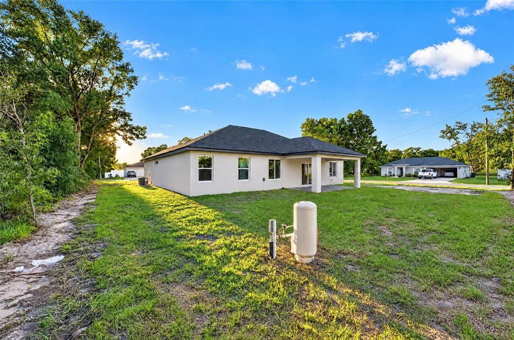На продажу: $324,900 (4 спален, 2 ванн, 1863 Квадратных фут)