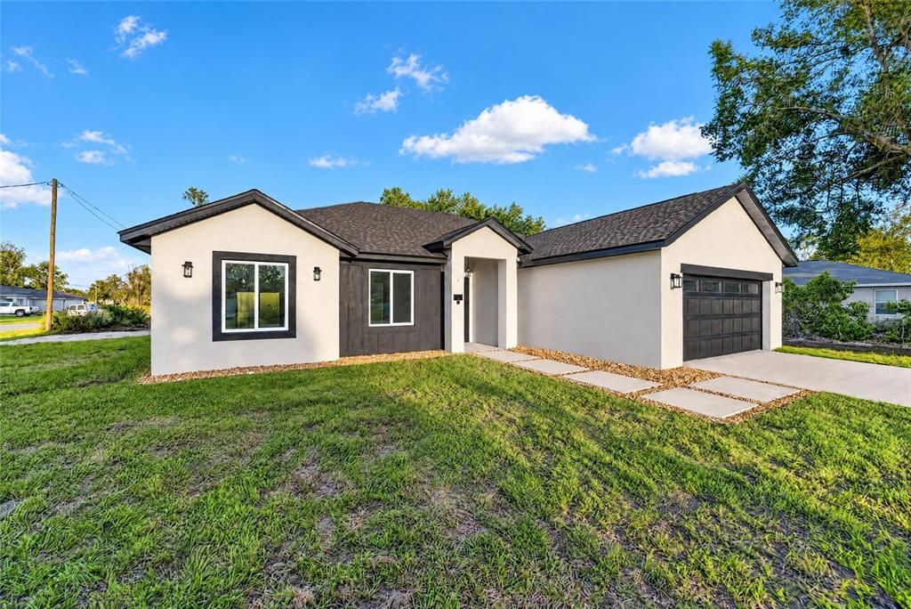 На продажу: $324,900 (4 спален, 2 ванн, 1863 Квадратных фут)