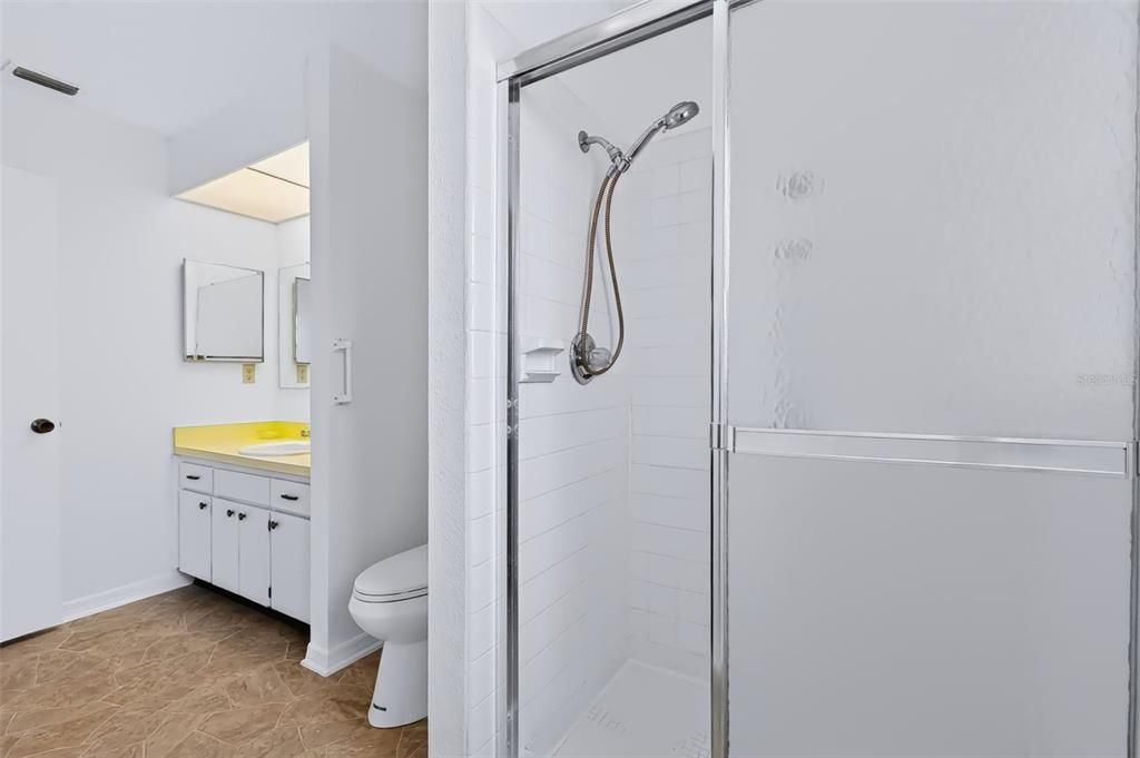 На продажу: $225,000 (2 спален, 2 ванн, 1516 Квадратных фут)