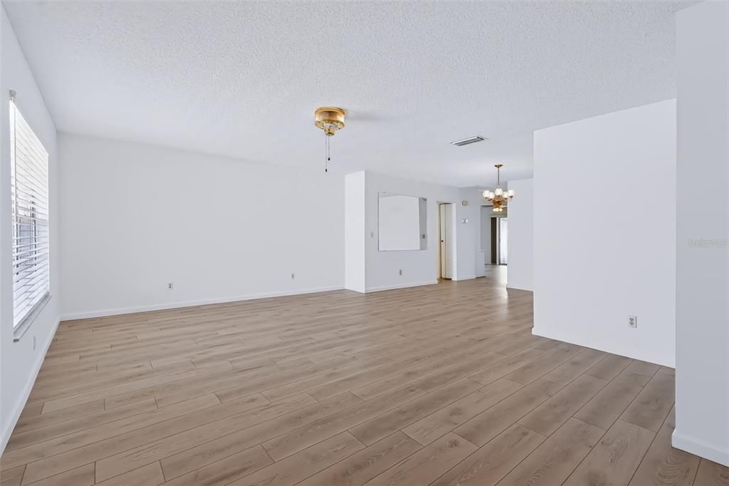 На продажу: $225,000 (2 спален, 2 ванн, 1516 Квадратных фут)