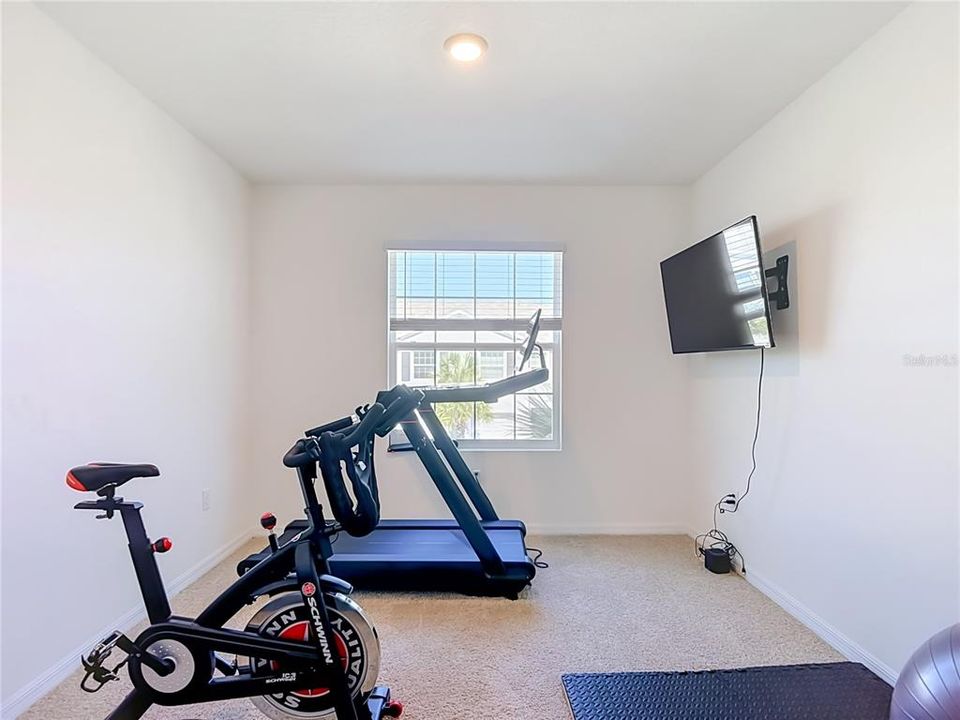 For Rent: $2,600 (3 beds, 2 baths, 1673 Square Feet)