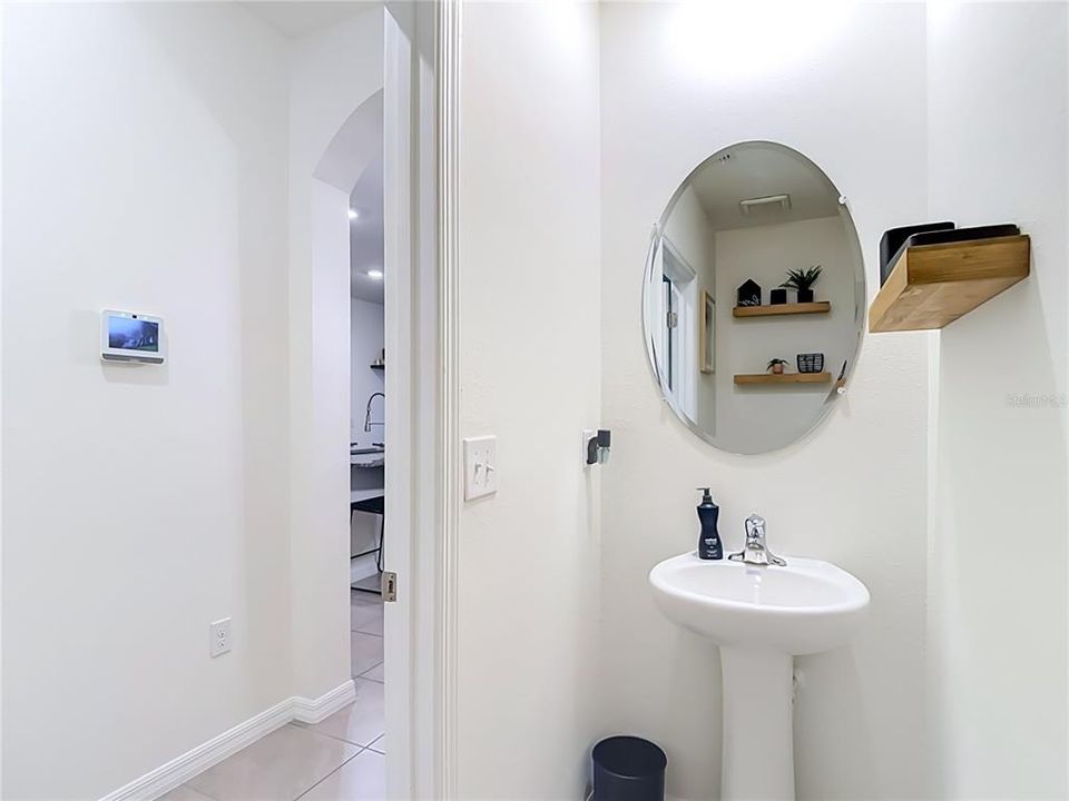 For Rent: $2,600 (3 beds, 2 baths, 1673 Square Feet)