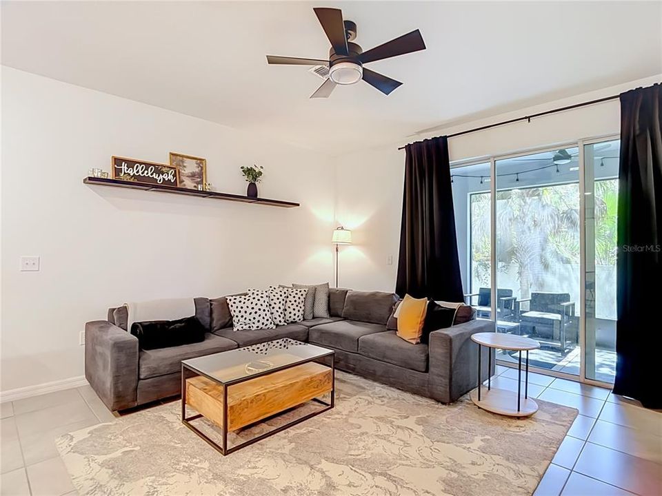For Rent: $2,600 (3 beds, 2 baths, 1673 Square Feet)