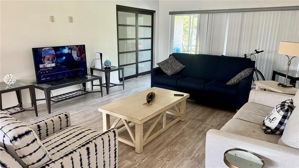 For Sale: $250,000 (3 beds, 2 baths, 1500 Square Feet)