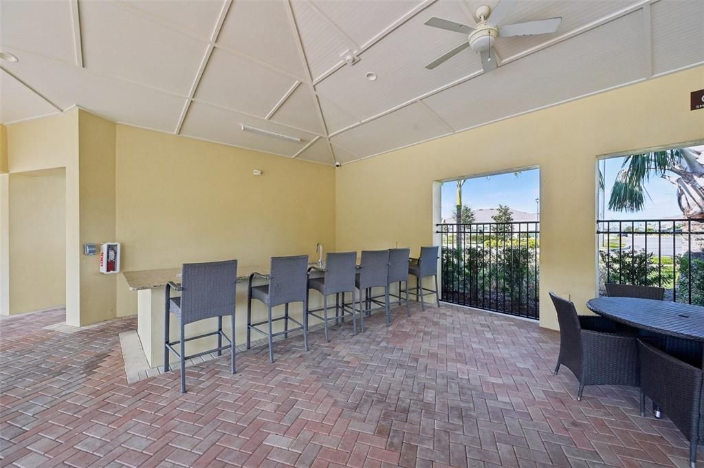 En Venta: $465,000 (5 camas, 3 baños, 2674 Pies cuadrados)