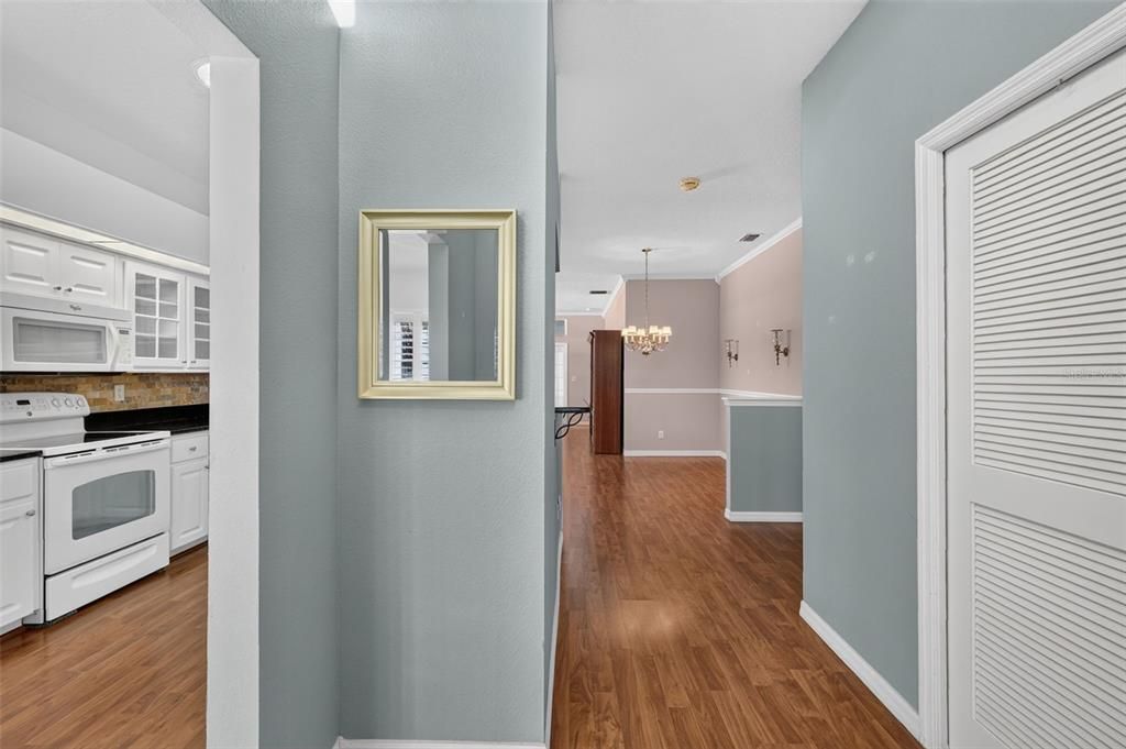 For Sale: $269,900 (3 beds, 2 baths, 1622 Square Feet)