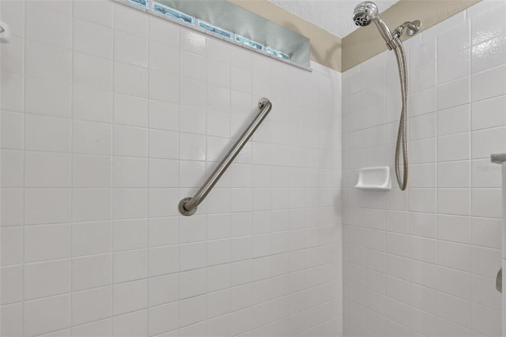 For Sale: $269,900 (3 beds, 2 baths, 1622 Square Feet)
