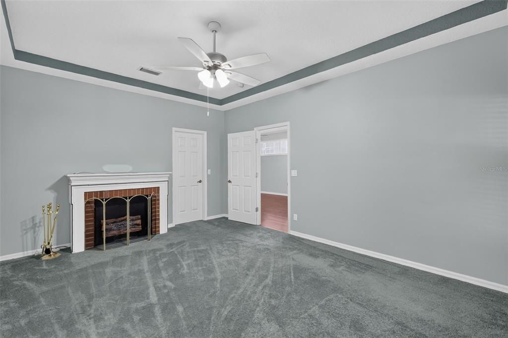 For Sale: $269,900 (3 beds, 2 baths, 1622 Square Feet)