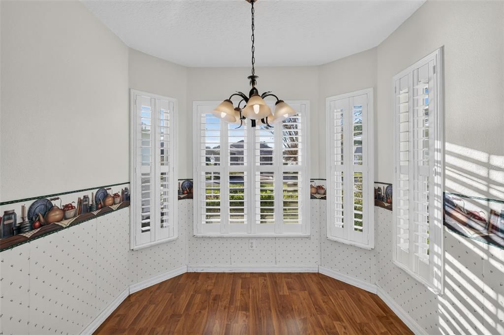 For Sale: $269,900 (3 beds, 2 baths, 1622 Square Feet)