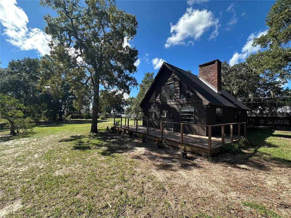 For Sale: $275,000 (2 beds, 2 baths, 1388 Square Feet)