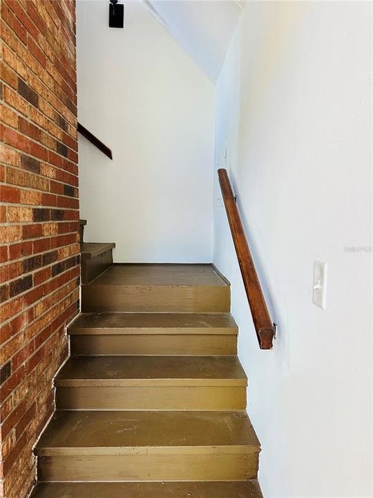 For Sale: $275,000 (2 beds, 2 baths, 1388 Square Feet)