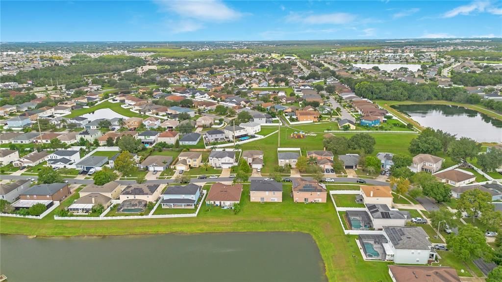 На продажу: $410,000 (5 спален, 3 ванн, 3298 Квадратных фут)