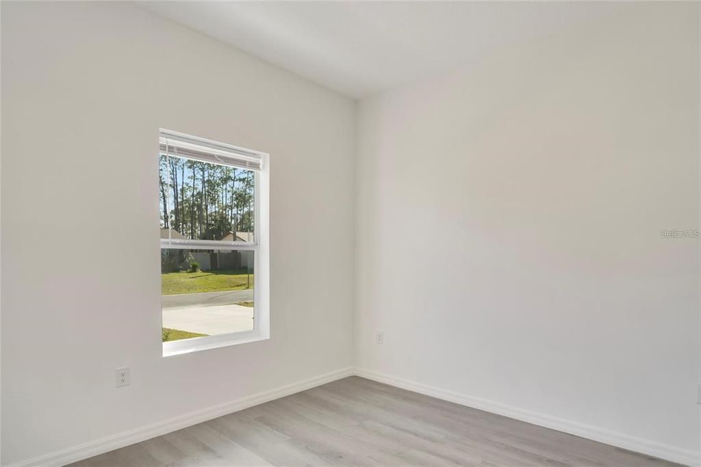 For Sale: $305,000 (4 beds, 2 baths, 1695 Square Feet)