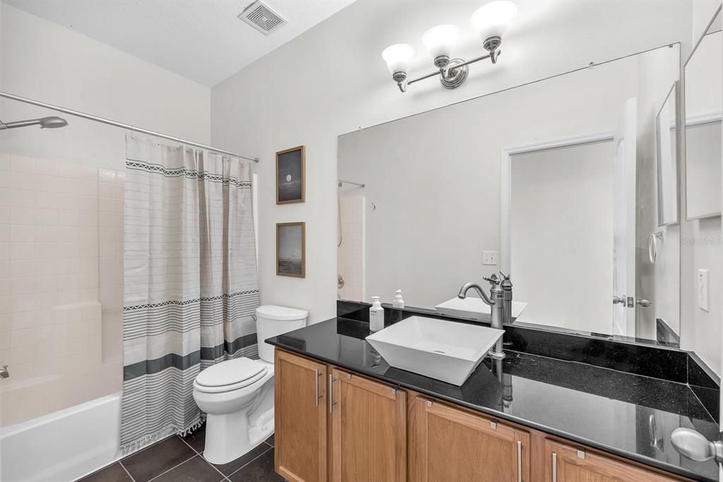 For Sale: $250,000 (3 beds, 2 baths, 1383 Square Feet)