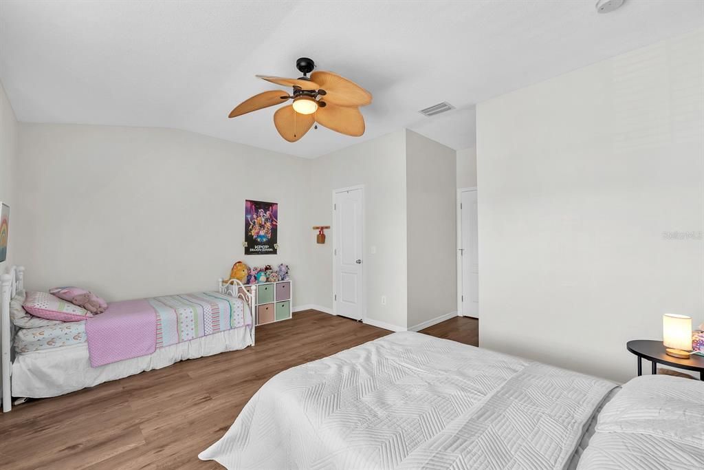 For Sale: $250,000 (3 beds, 2 baths, 1383 Square Feet)