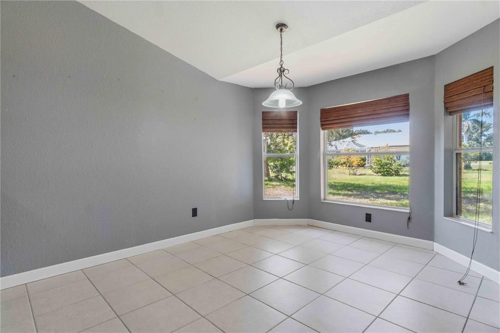 For Sale: $320,000 (4 beds, 2 baths, 2304 Square Feet)