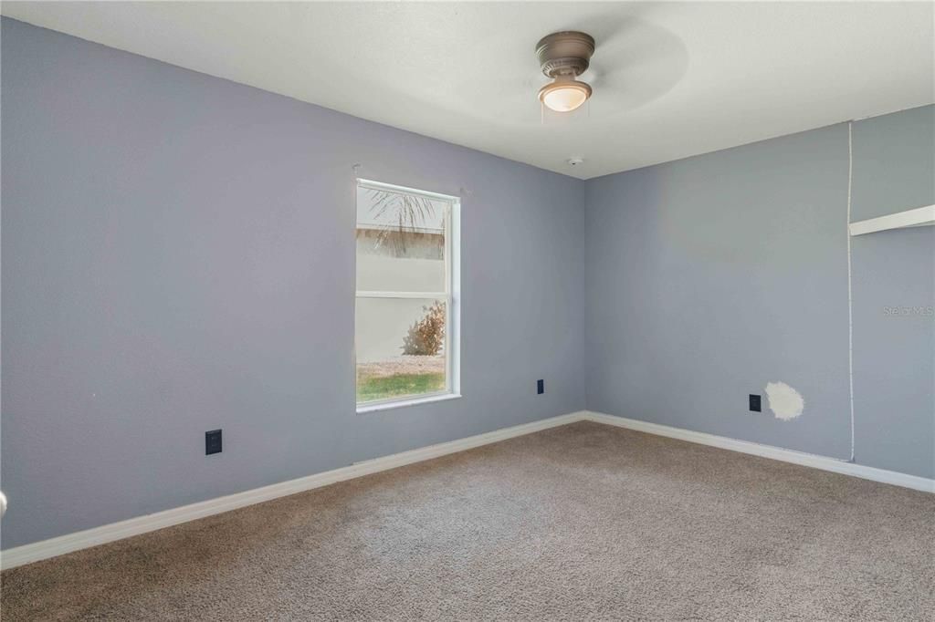 For Sale: $320,000 (4 beds, 2 baths, 2304 Square Feet)