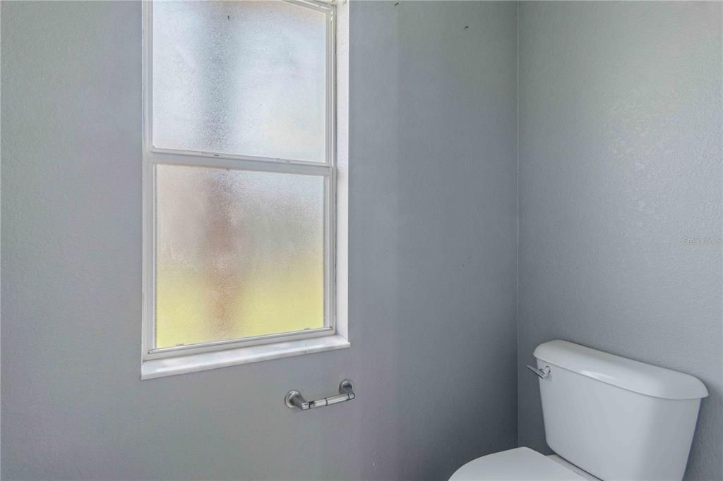 For Sale: $320,000 (4 beds, 2 baths, 2304 Square Feet)
