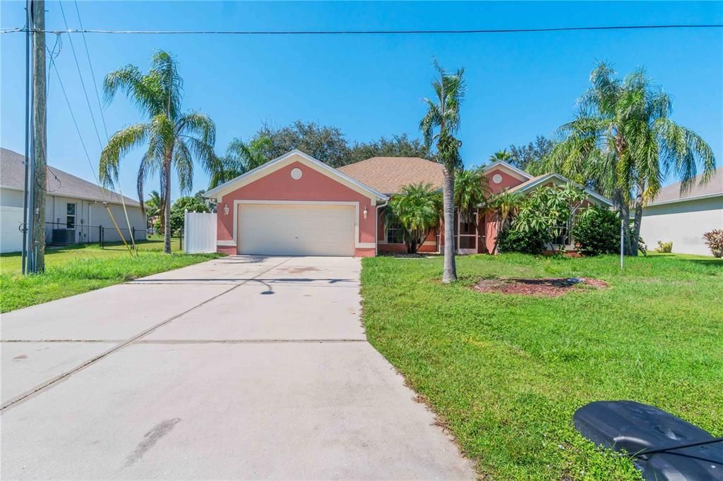 For Sale: $320,000 (4 beds, 2 baths, 2304 Square Feet)