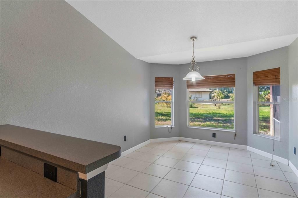 For Sale: $320,000 (4 beds, 2 baths, 2304 Square Feet)