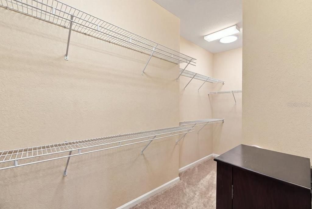 En Venta: $575,000 (2 camas, 2 baños, 2105 Pies cuadrados)
