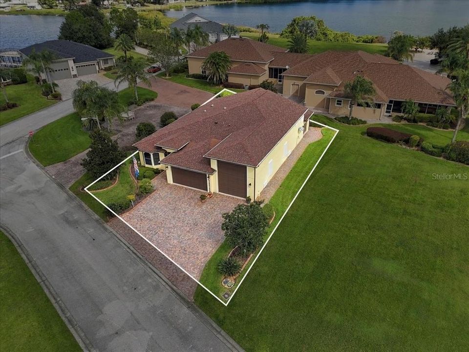 En Venta: $575,000 (2 camas, 2 baños, 2105 Pies cuadrados)