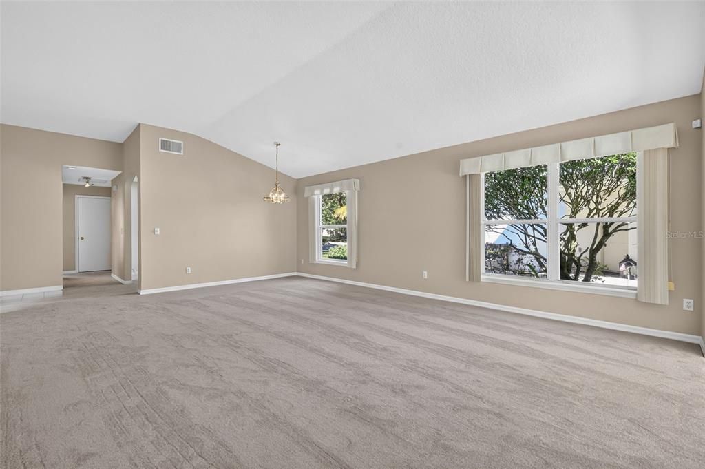 For Sale: $298,700 (3 beds, 2 baths, 1517 Square Feet)