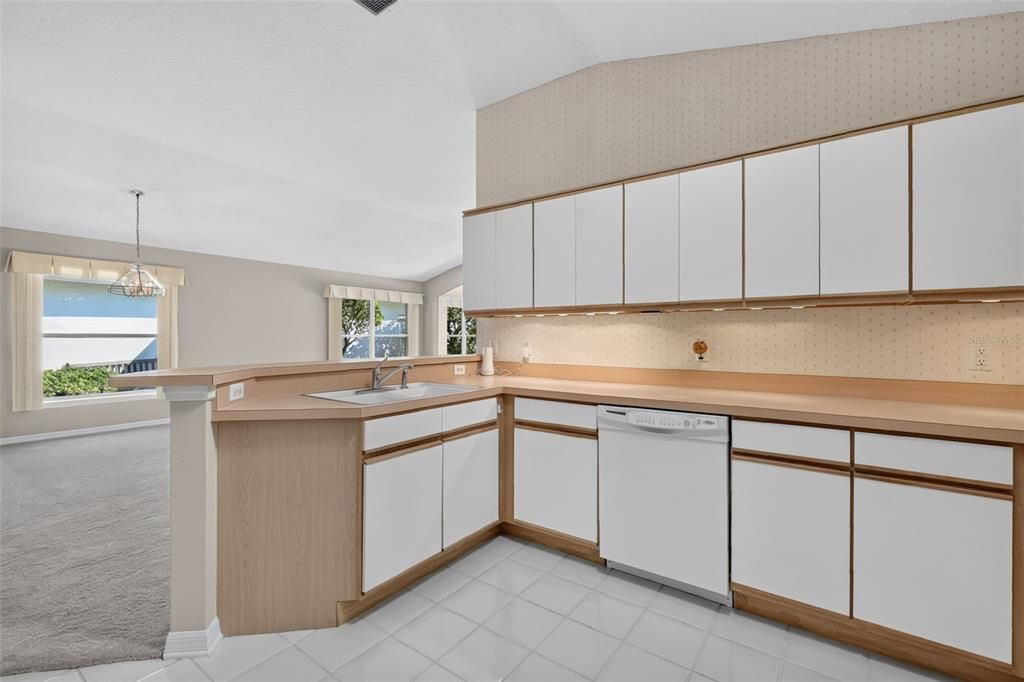 For Sale: $298,700 (3 beds, 2 baths, 1517 Square Feet)