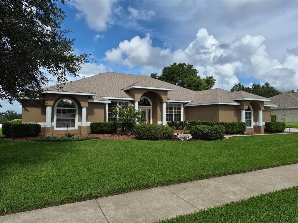 For Sale: $639,925 (4 beds, 3 baths, 2494 Square Feet)