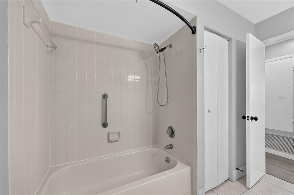 En Venta: $165,000 (2 camas, 2 baños, 1144 Pies cuadrados)