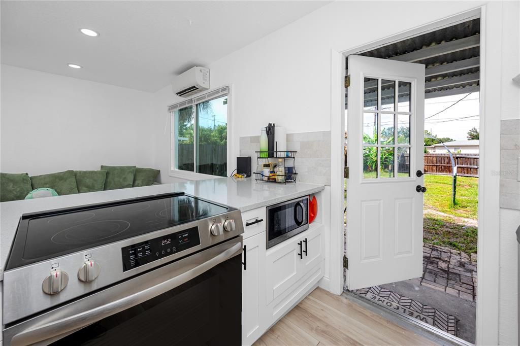 En Venta: $315,000 (2 camas, 1 baños, 726 Pies cuadrados)