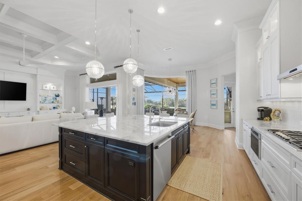 Active With Contract: $2,150,000 (3 beds, 3 baths, 3386 Square Feet)