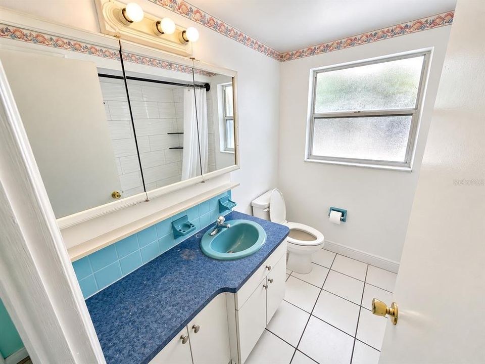 В аренду: $1,600 (2 спален, 2 ванн, 1095 Квадратных фут)