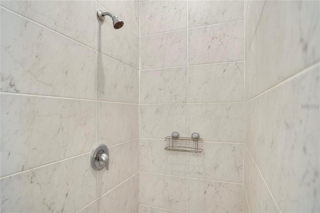 For Sale: $305,000 (4 beds, 2 baths, 1678 Square Feet)