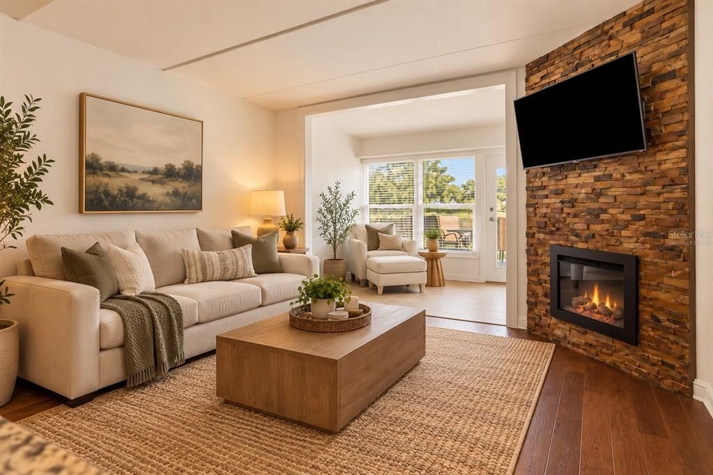 For Sale: $199,900 (2 beds, 2 baths, 1029 Square Feet)