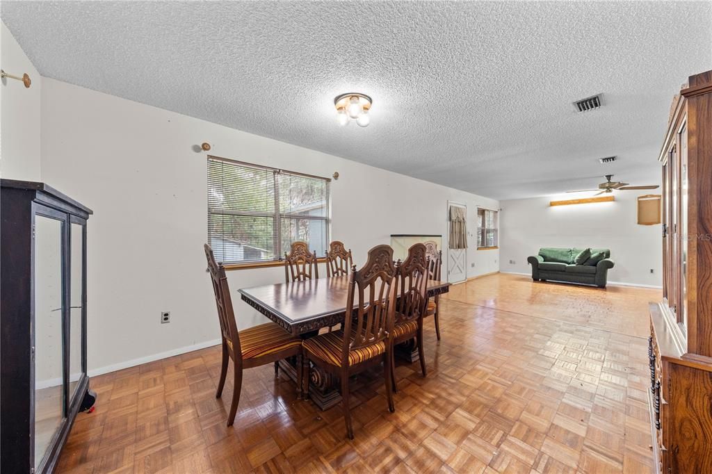 En Venta: $455,000 (3 camas, 2 baños, 1500 Pies cuadrados)