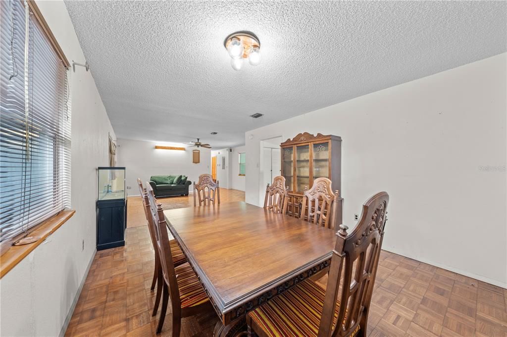 En Venta: $455,000 (3 camas, 2 baños, 1500 Pies cuadrados)