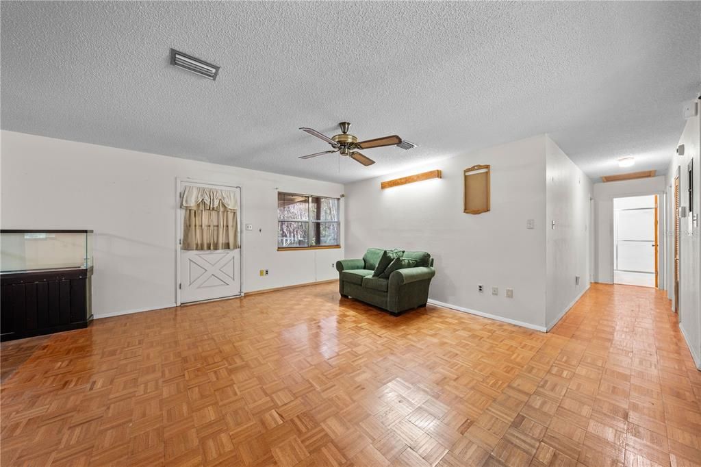 En Venta: $455,000 (3 camas, 2 baños, 1500 Pies cuadrados)