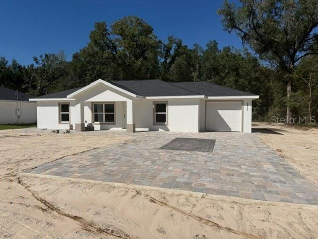 For Sale: $226,000 (3 beds, 2 baths, 1181 Square Feet)