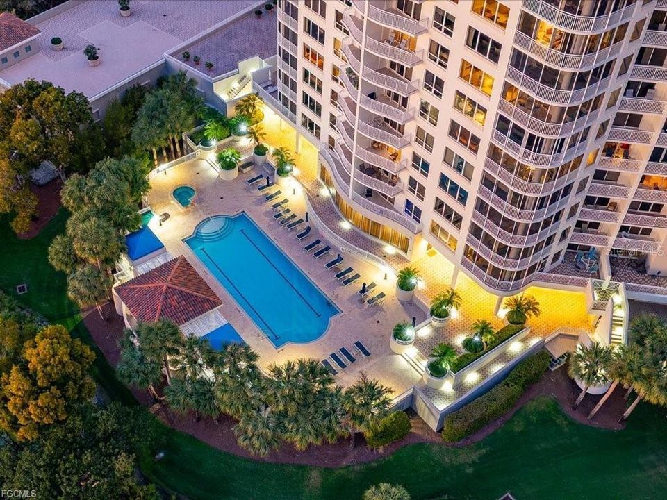Недавно продано: $1,725,000 (3 спален, 3 ванн, 3572 Квадратных фут)