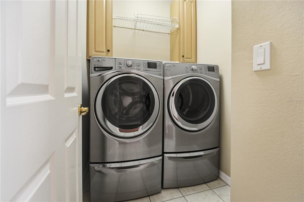 For Sale: $1,125,000 (5 beds, 5 baths, 3403 Square Feet)