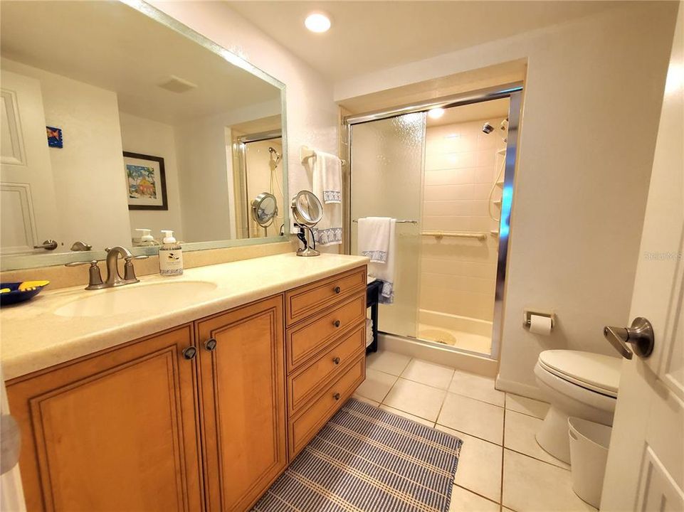 For Rent: $3,800 (2 beds, 2 baths, 1111 Square Feet)