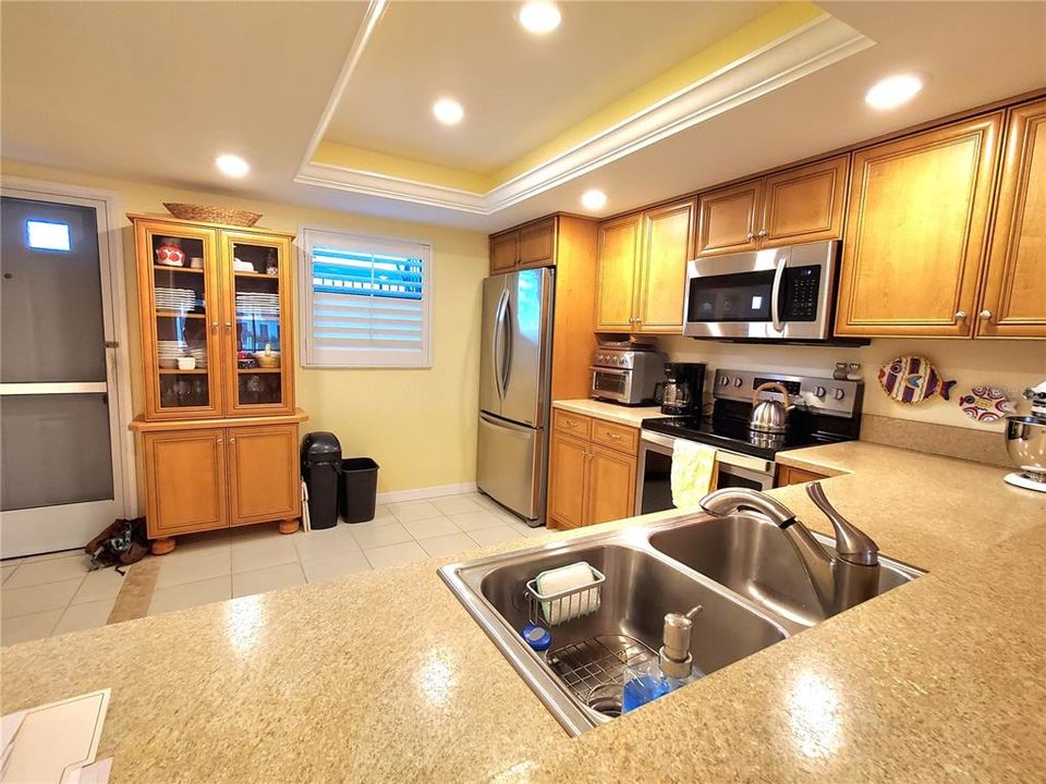 For Rent: $3,800 (2 beds, 2 baths, 1111 Square Feet)