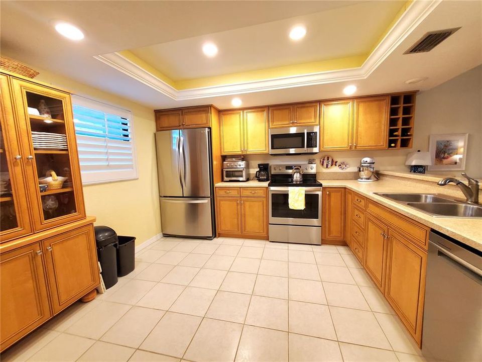 For Rent: $3,800 (2 beds, 2 baths, 1111 Square Feet)
